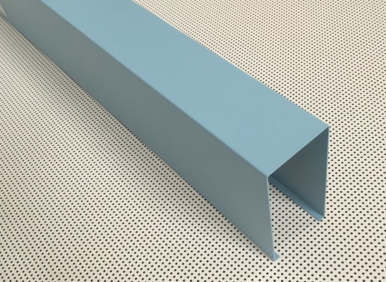 Taille linéaire en U en aluminium enduite 100mm de la largeur 50mm de plafond en métal de poudre bleue