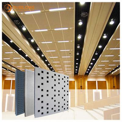 Plafond perforé en aluminium de panneaux de plafond de mur en métal/en aluminium suspendu blanc décoratif