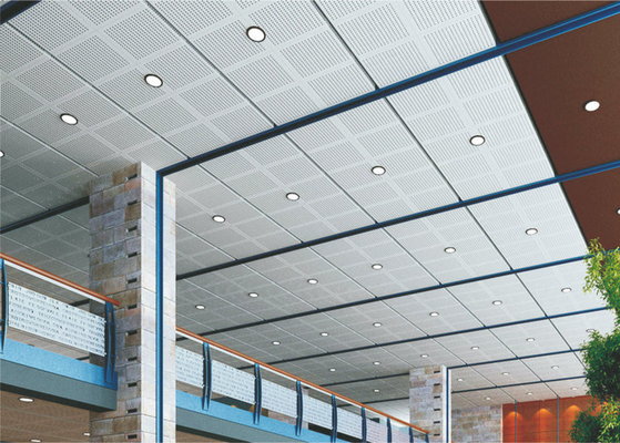 Tuiles de plafond acoustiques décoratives d'imperméabilisation saine perforées ignifuges avec le revêtement de petit pain