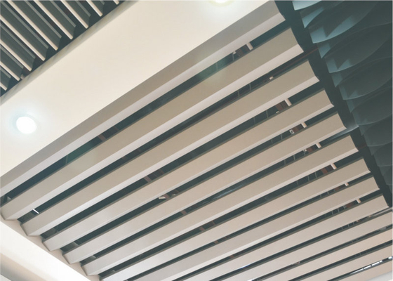 Crochet décoratif - sur le rectangle en aluminium de plafond de bande pour le plafond résidentiel d'hôtel