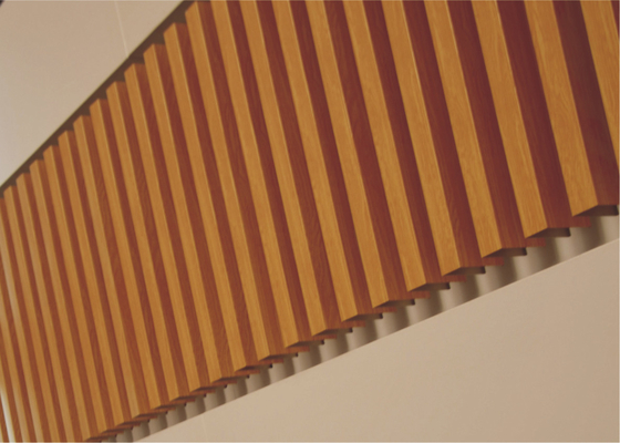 Panneaux de plafond d'intérieur linéaires en métal de bande fausse en aluminium pour établir le matériel décoratif