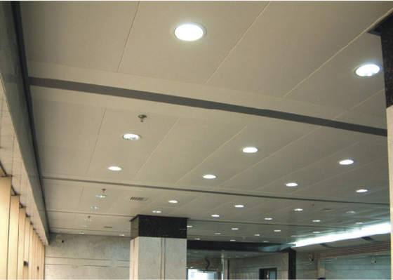 Décoration des tuiles acoustiques de plafond, agrafe dans des tuiles de plafond suspendu