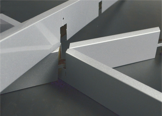 Tuiles de plafond de suspension/plafond commerciaux triangulaires baisse en métal tégulaire