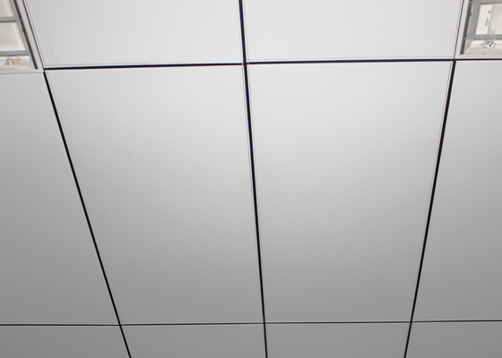 La grille ouverte d'aluminium s'est située en tuiles de plafond suspendu de Deco/panneaux de plafond centraux commerciaux