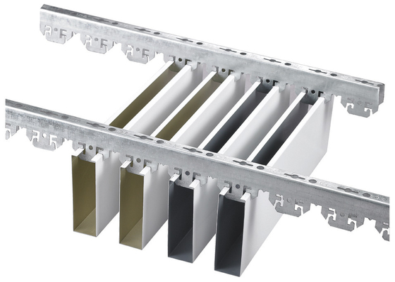 Bande fausse suspendue en aluminium de planche en métal, usine professionnelle pour le plafond linéaire en aluminium de bande