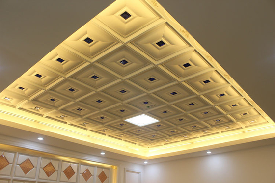 Le plafond artistique en aluminium ignifuge couvre de tuiles 450mm x 450mm pour résidentiel