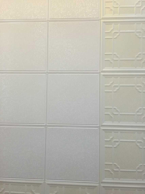 Panneaux de plafond artistiques de maison d'alliage d'aluminium avec le modèle de fleur
