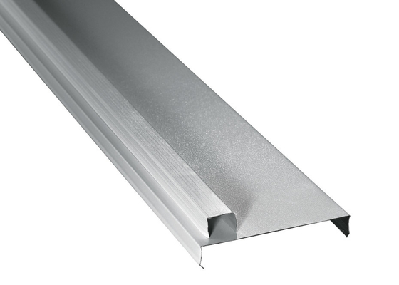 Plafond de bande en aluminium, corrosion et résistance d'abrasion linéaires simples et structurés
